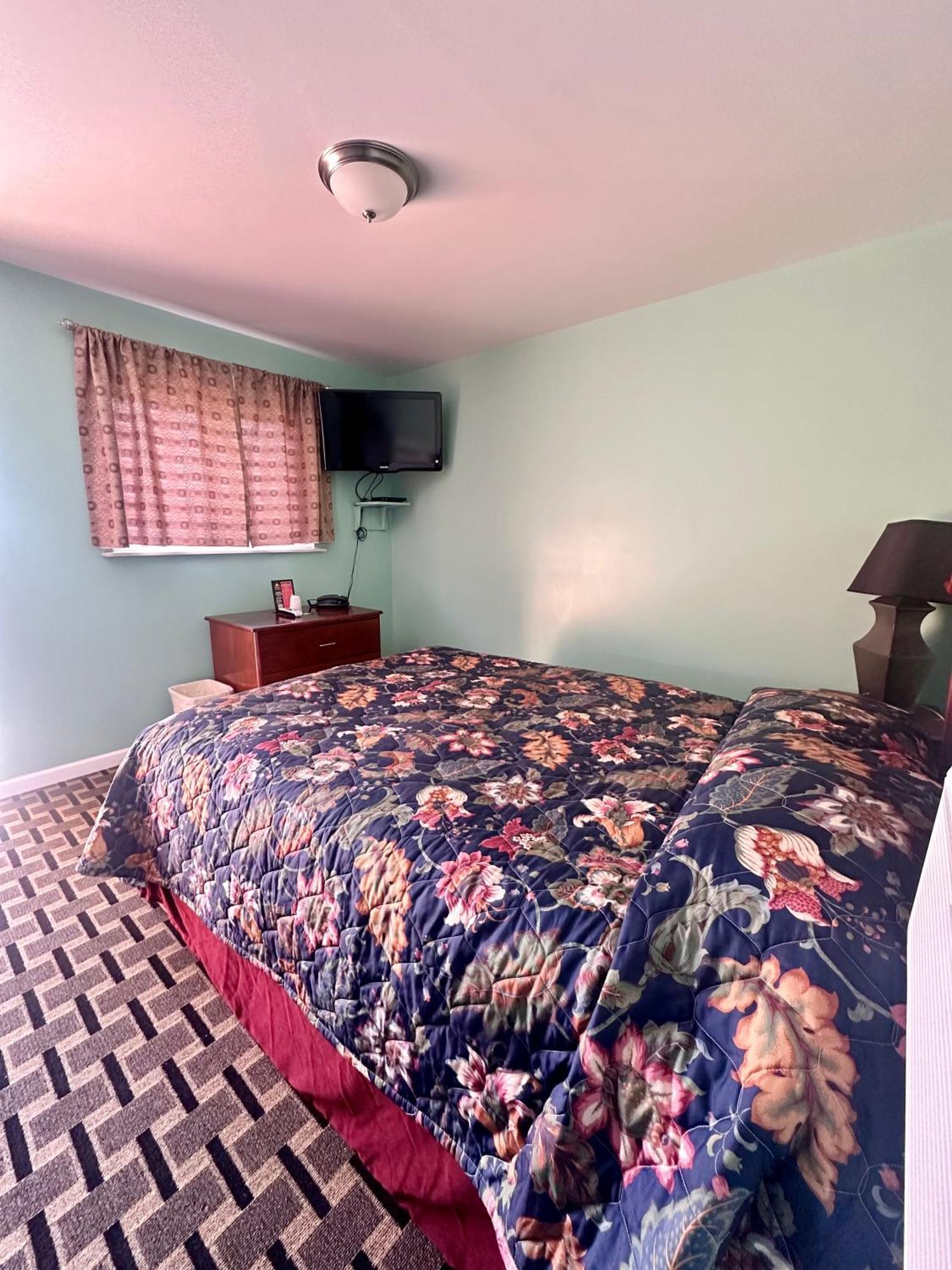 Your Motel Ипсиланти Екстериор снимка